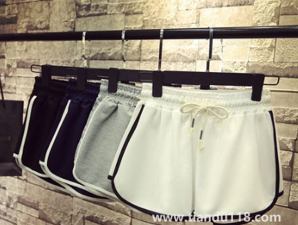 運(yùn)動(dòng)短褲買(mǎi)來(lái)要洗嗎2