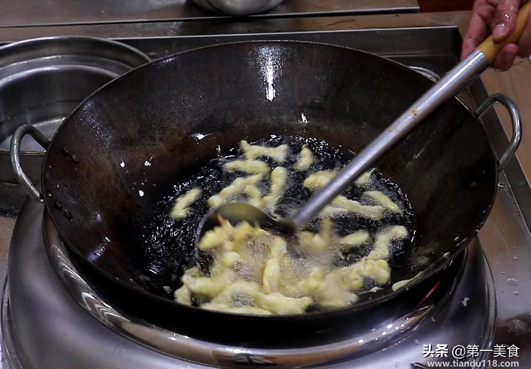 糖醋里脊的做法（糖醋里脊怎么做）(圖6)