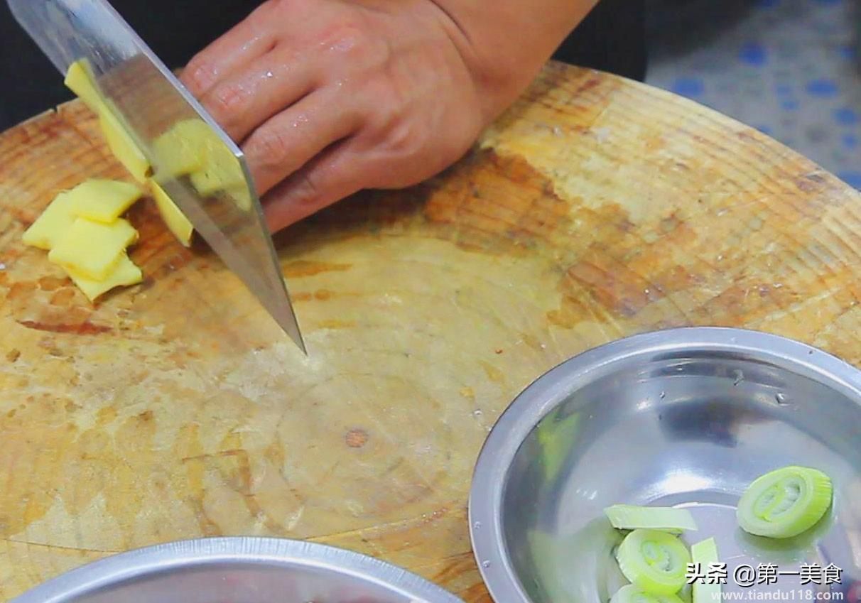 紅燒豬蹄的做法（紅燒豬蹄怎么做）(圖4)