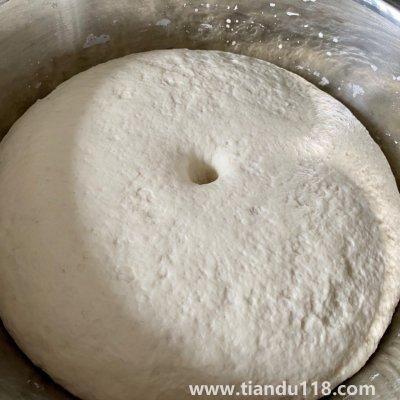 醬肉包子的做法(醬肉包子怎么做)(圖2) 醬肉包子的做法(醬肉包子怎么做)(圖2)