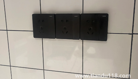 德力西開關(guān)插座和公牛的哪個好4