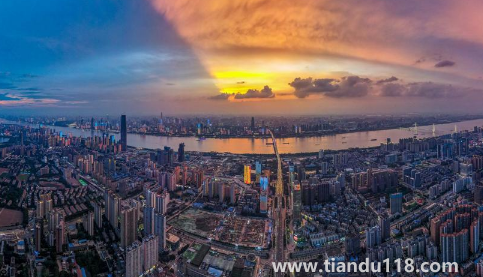 武漢21度冷嗎（武漢什么時(shí)候20多度）