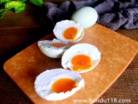 咸鴨蛋搭配什么東西好吃又營養(yǎng)2