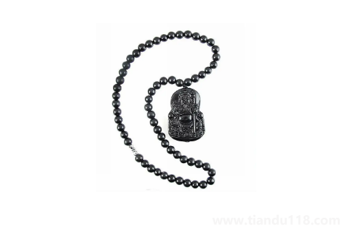 砭石項(xiàng)鏈的作用與功效2