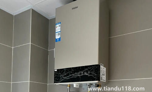 上門安裝熱水器一般幾個(gè)人安裝（網(wǎng)上購買熱水器安裝收費(fèi)嗎 ）