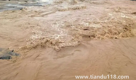 2030年毀滅性洪水是真的嗎（遇到洪水怎么自救）