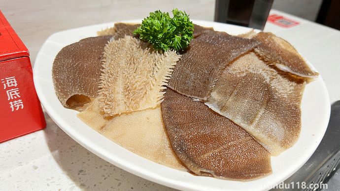 女顧客被毛肚噎死?海底撈回應(yīng) 該門店已暫停營業(yè)