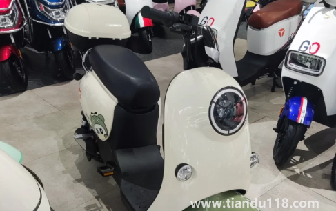 雅迪石墨烯電池是靠譜嗎3