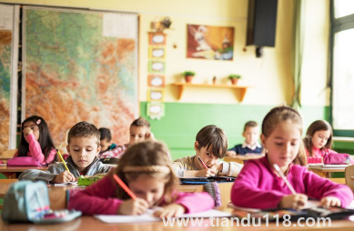 小朋友剛上幼兒園怎么安撫3