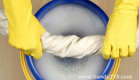 開(kāi)荒保潔瓷磚用什么擦3
