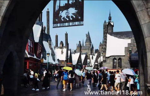 2022北京環(huán)球影城周一人多嗎（北京環(huán)球影城一天可以玩下來嗎）