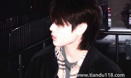 上班時間找你聊天的男生下班休息不聊（男生忙到?jīng)]時間聊天可能嗎）