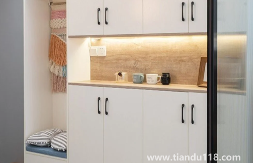 鞋柜可以放在陽臺上嗎2