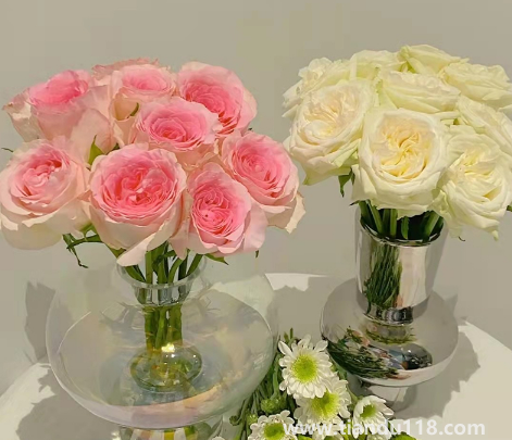 網(wǎng)上買的鮮花醒花后需要再剪根部嗎1