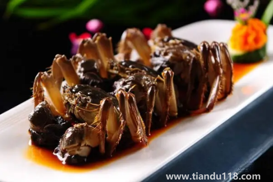 醉蟹不能和什么食物一起吃（醉蟹不適合什么人吃）