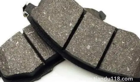 剎車(chē)片在前面好還是后面好(剎車(chē)片怎么區(qū)分好壞)(圖2) 剎車(chē)片在前面好還是后面好2