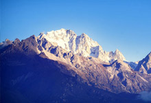 爬玉龍雪山可以戴隱形嗎 爬玉龍雪山能戴隱形嗎